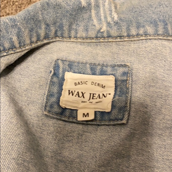 Distressed jean jacket - Picture 4 of 4